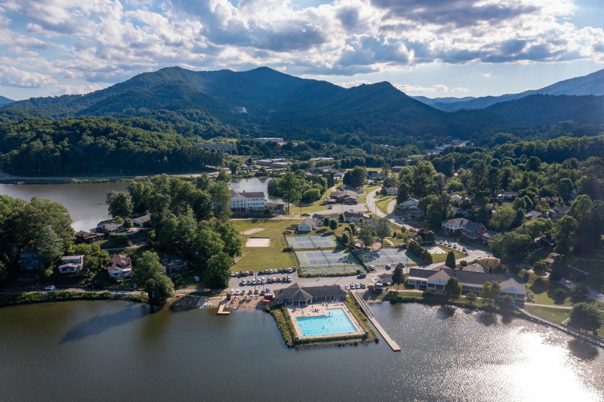 Hood Lower Lake Junaluska Exteriér fotografie