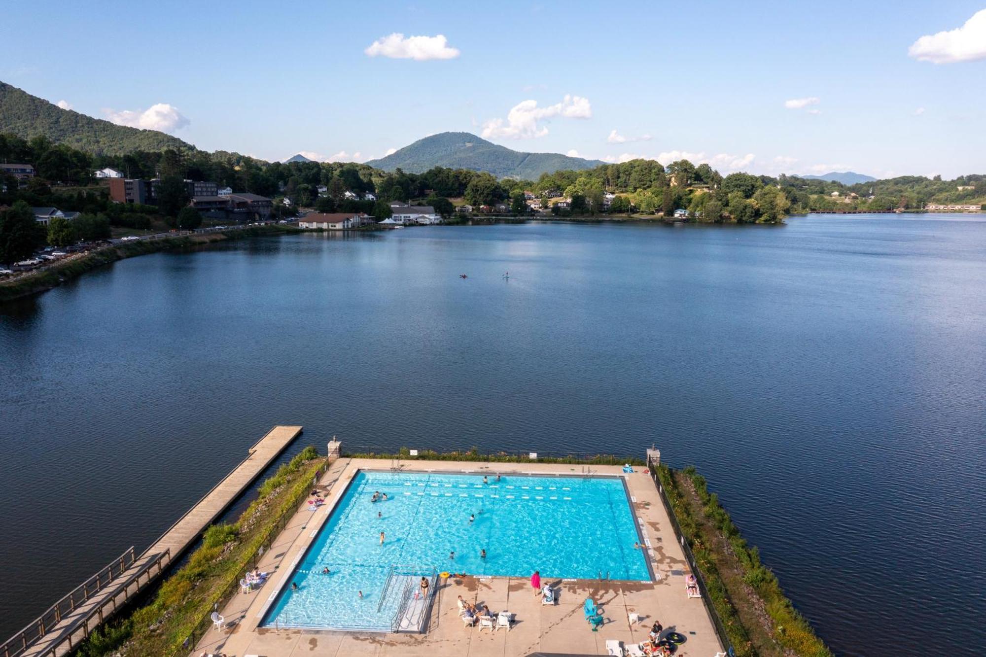 Hood Lower Lake Junaluska Exteriér fotografie